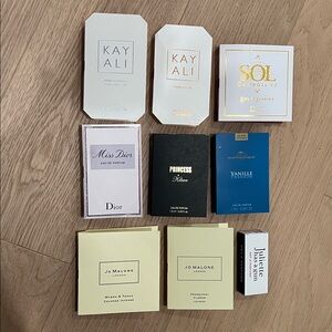 Women’s Sample Set (9)